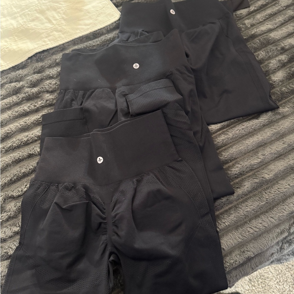 Black High-Waisted Leggings